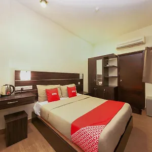 oyo-108-golden-palace-hotel.kualalumpurs-hotels.com/
