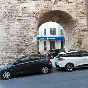 Hotel No 1 House By Valence, Istambul